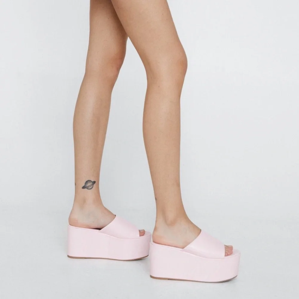 Nasty Gal Faux Leather Flatform Mules - Picture 3 of 5